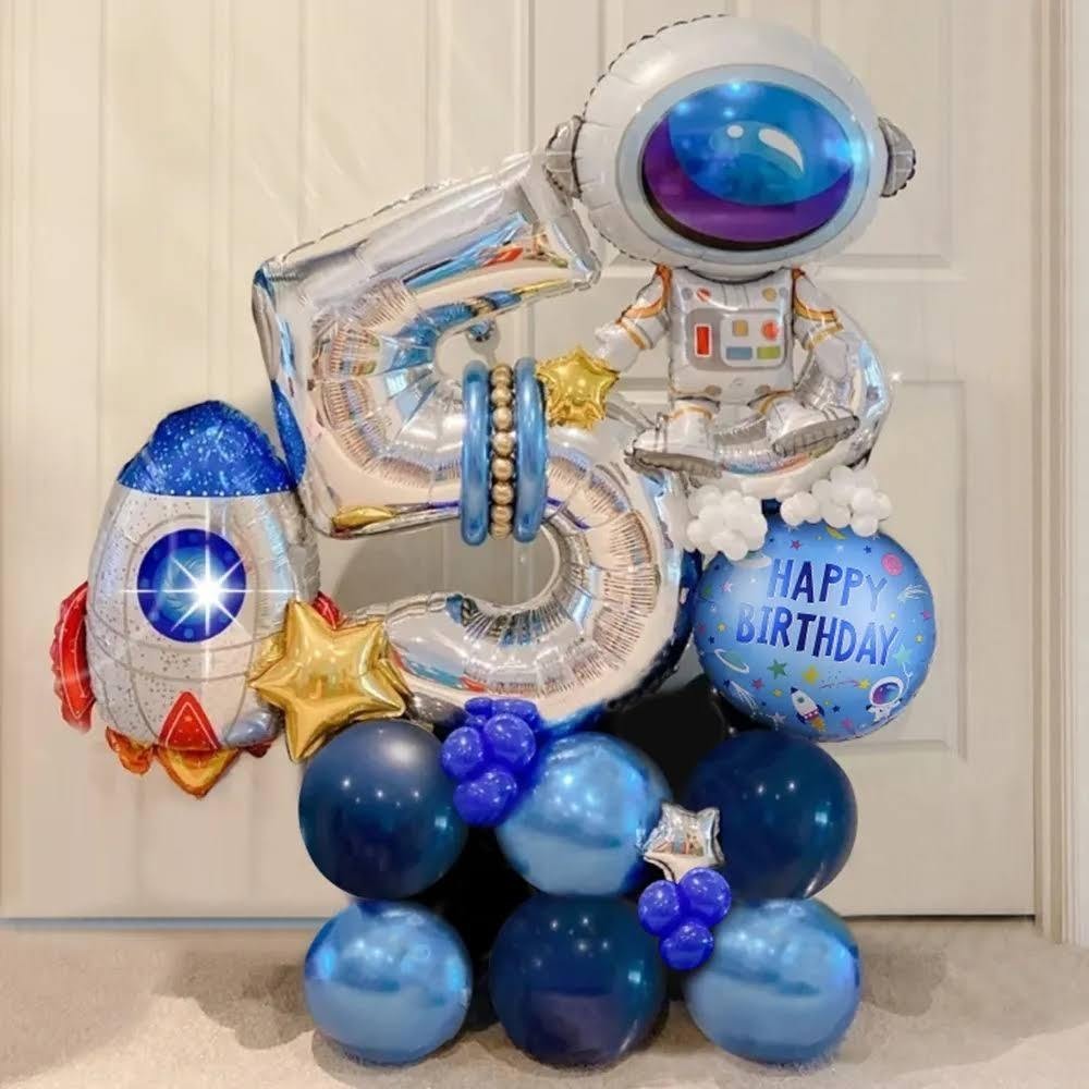 Astronaut Galaxy Balloons